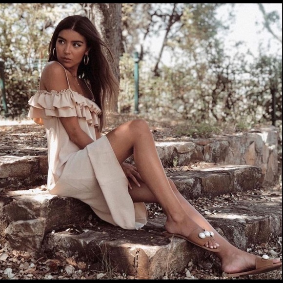 Zara Textured Ruffled Dress - Picture 9 of 13